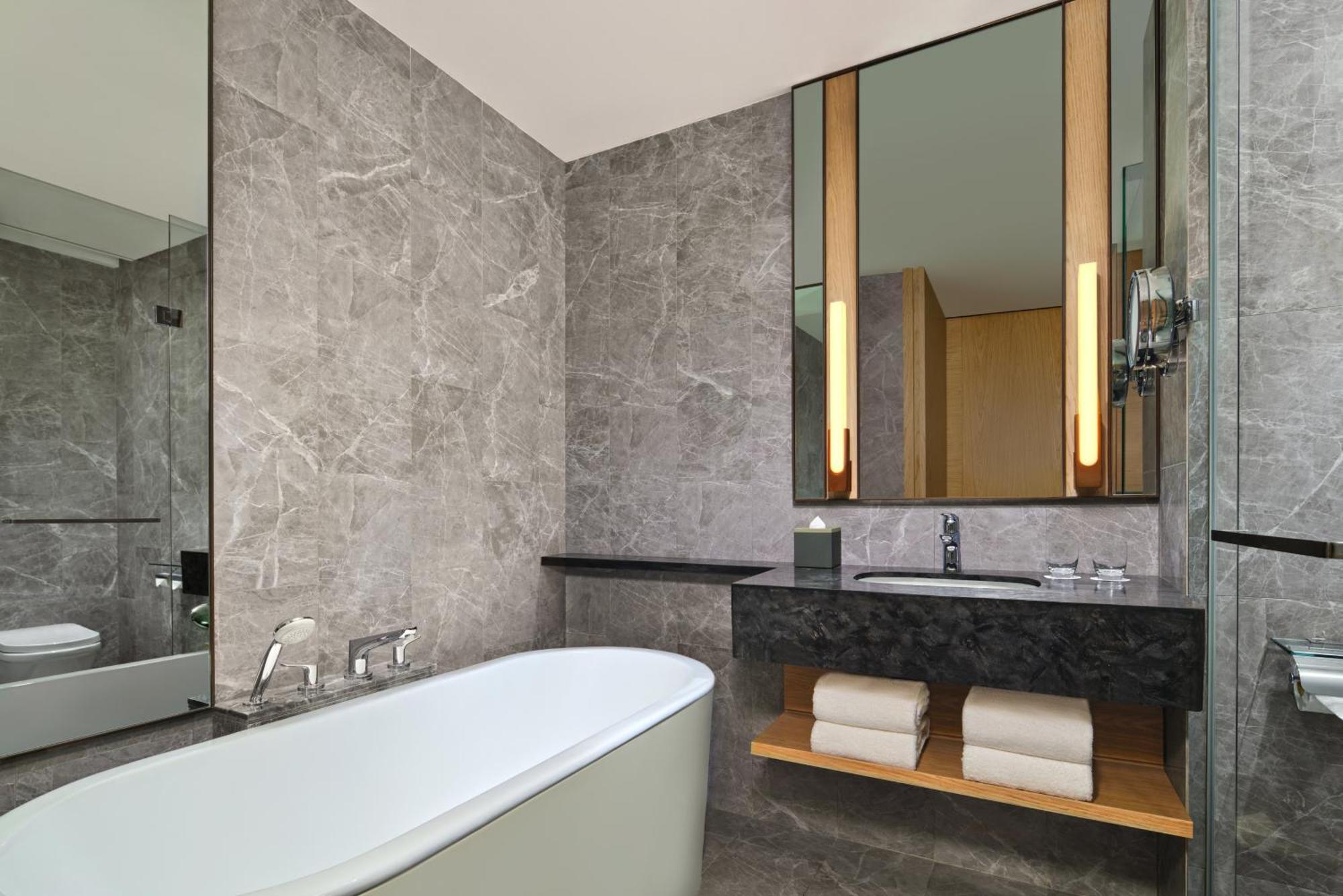 Sheraton Kuching Hotel 외부 사진