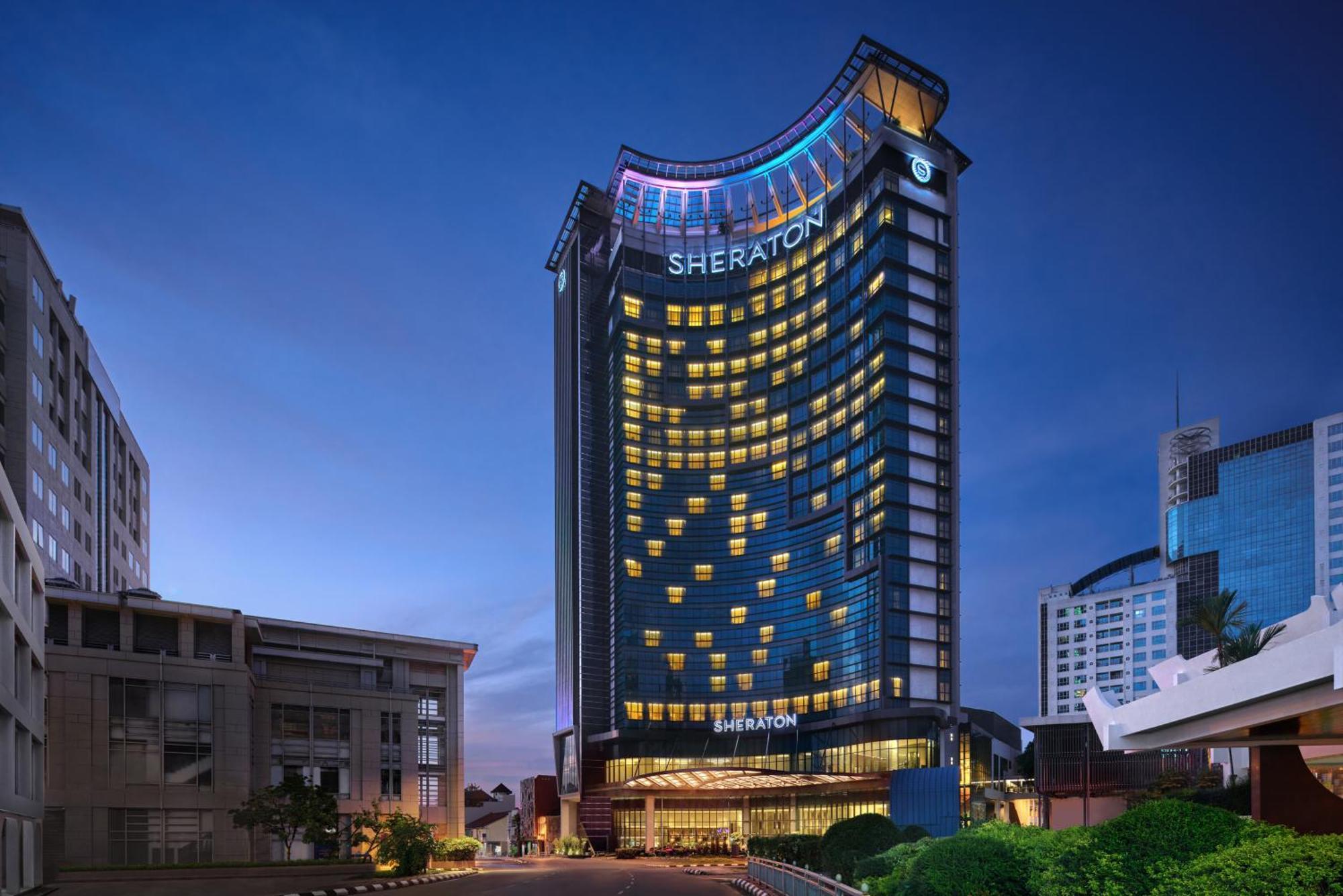 Sheraton Kuching Hotel 외부 사진