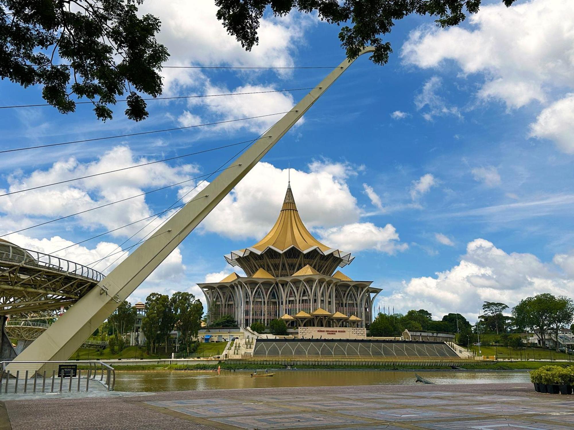 Sheraton Kuching Hotel 외부 사진